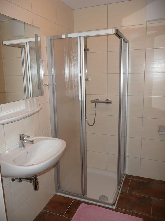Gasthaus Pension Zur Nixe Steinbach am Attersee Phòng bức ảnh