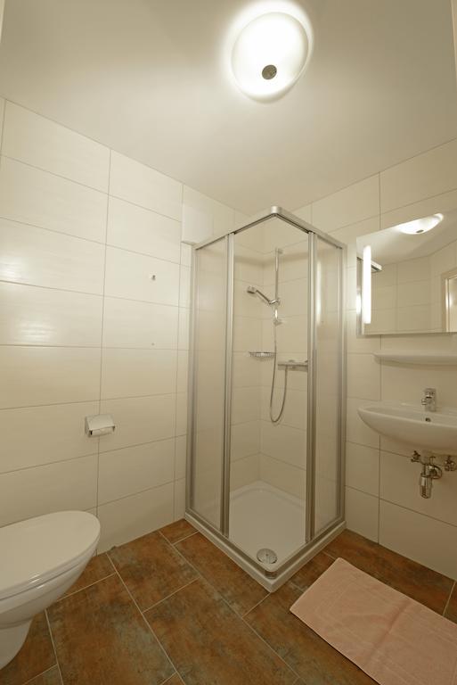 Gasthaus Pension Zur Nixe Steinbach am Attersee Phòng bức ảnh