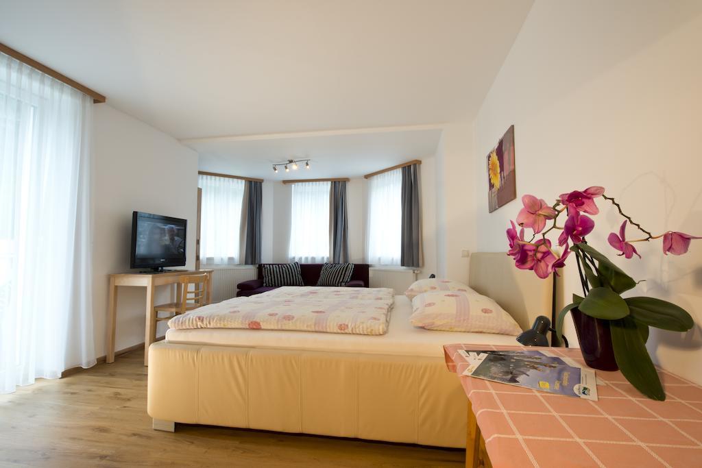 Gasthaus Pension Zur Nixe Steinbach am Attersee Phòng bức ảnh